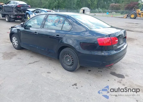 2011 Volkswagen Jetta 2.0L Base/2.0L S from USA, damaged, VIN 3VW2K7AJ4BM391069